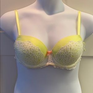 Victoria Secret Demi Bra- 34D